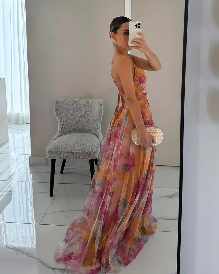 Veyla | Sculpted Silhouette Dress